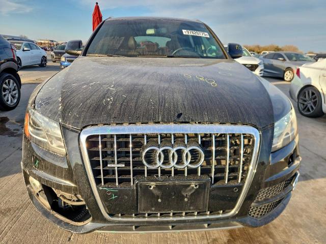 Audi Q5 Premium Plus Image 10