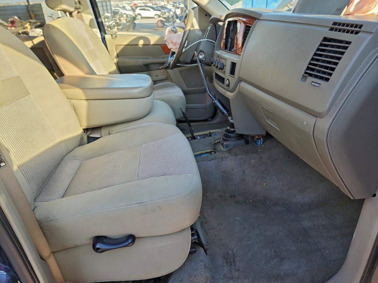 Dodge Ram 2500 St Image 5