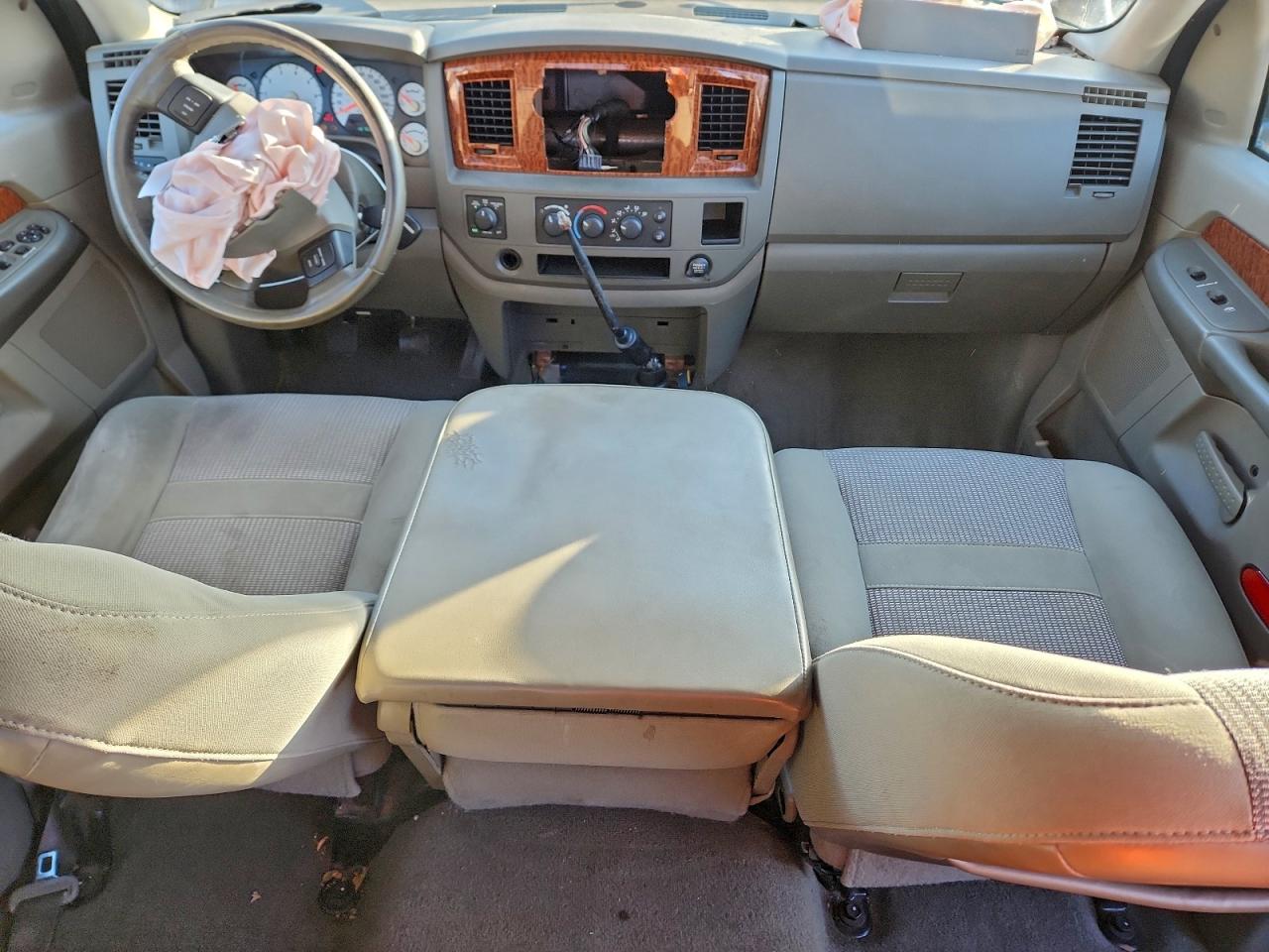 Dodge Ram 2500 St Image 6