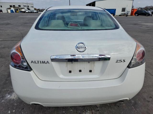 Nissan Altima Base Image 5