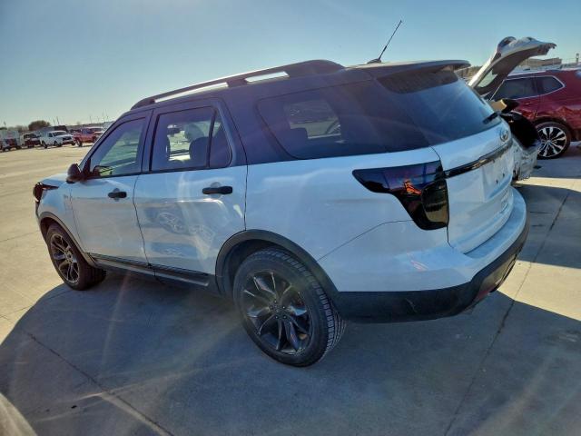 Ford Explorer Image 12