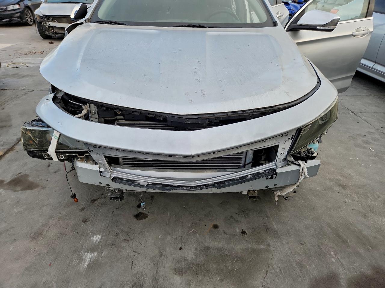 Chevrolet Impala Lt Image 12