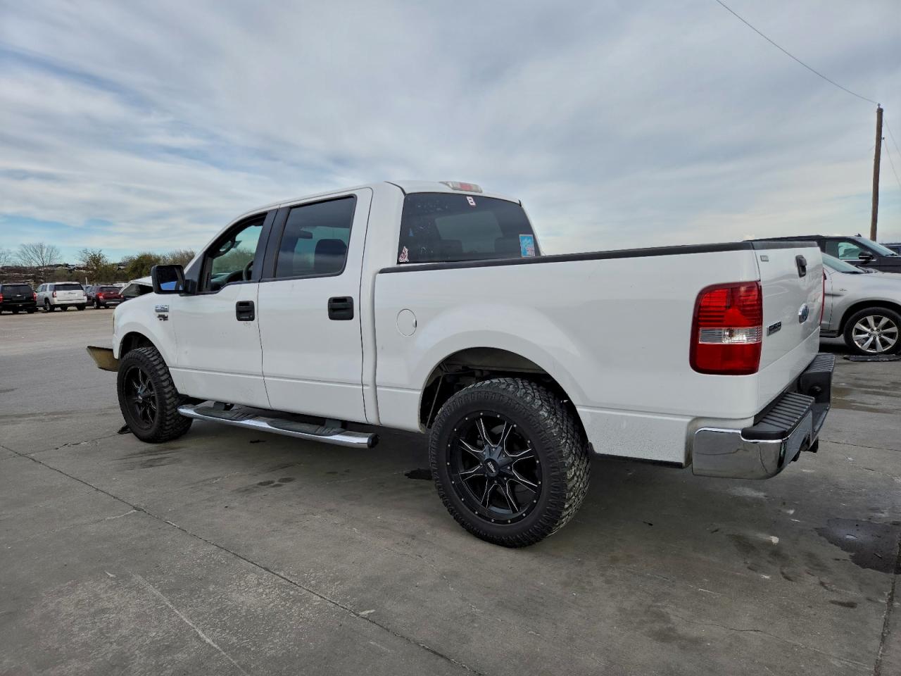 Ford F-150 Supercrew Image 4