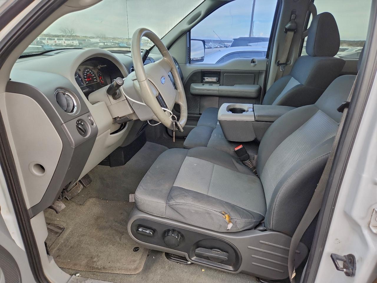 Ford F-150 Supercrew Image 6