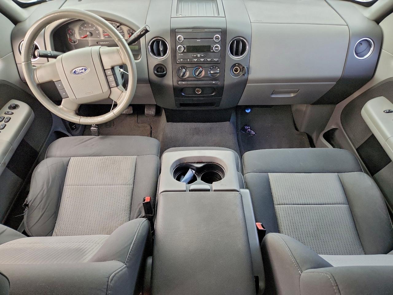 Ford F-150 Supercrew Image 8