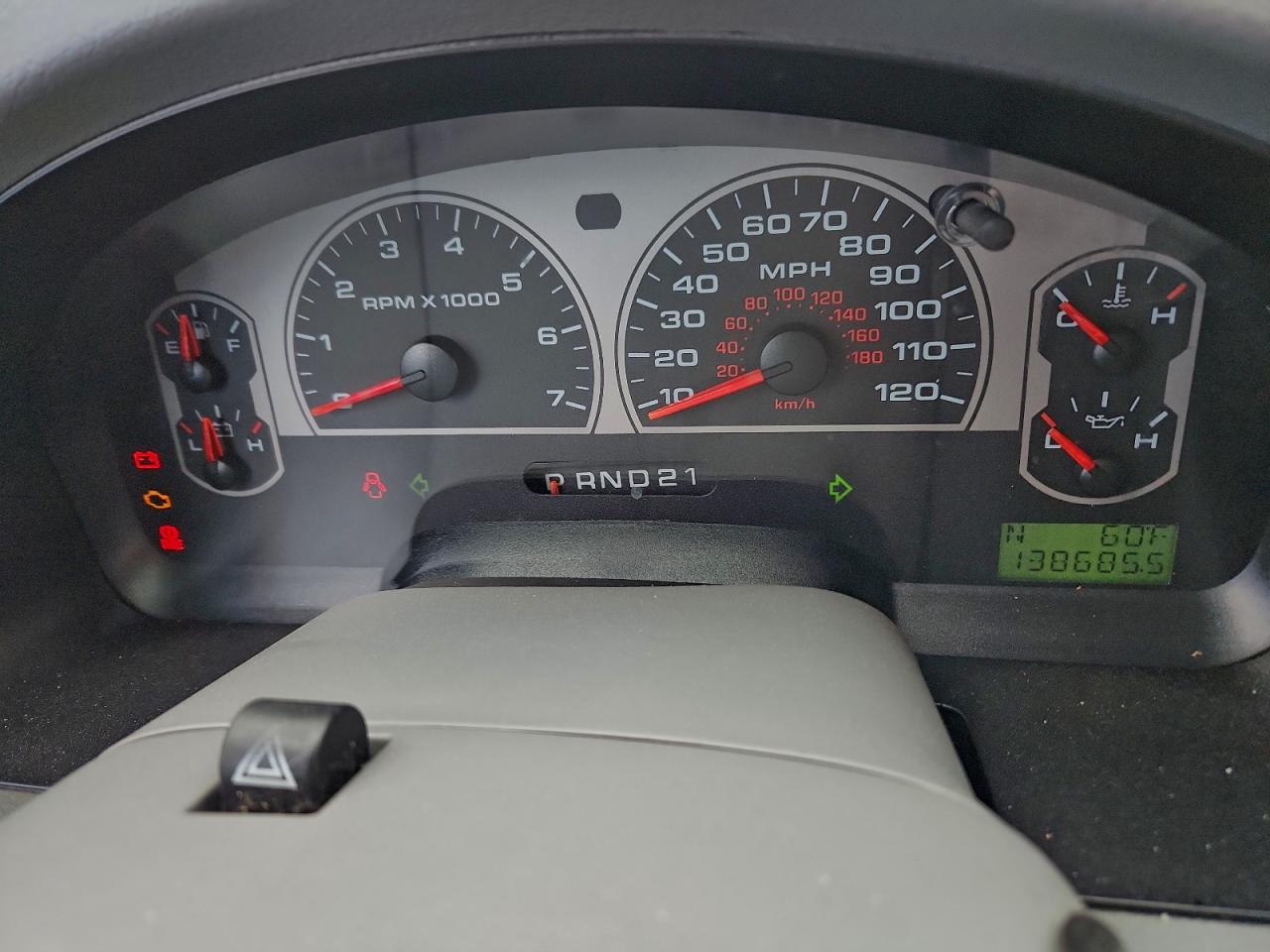 Ford F-150 Supercrew Image 5