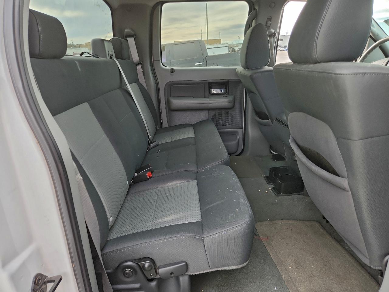 Ford F-150 Supercrew Image 7