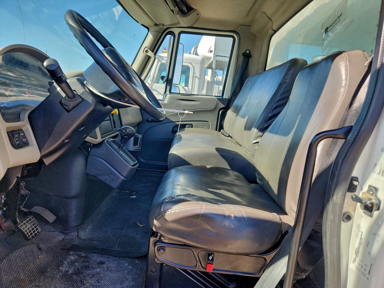 International 4000 Serie 4300 Image 13