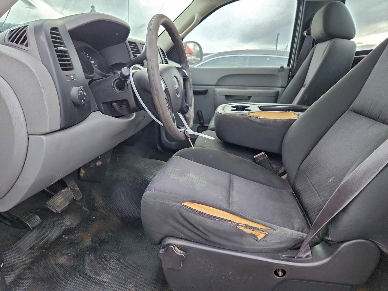 GMC Sierra C1500 Image 7