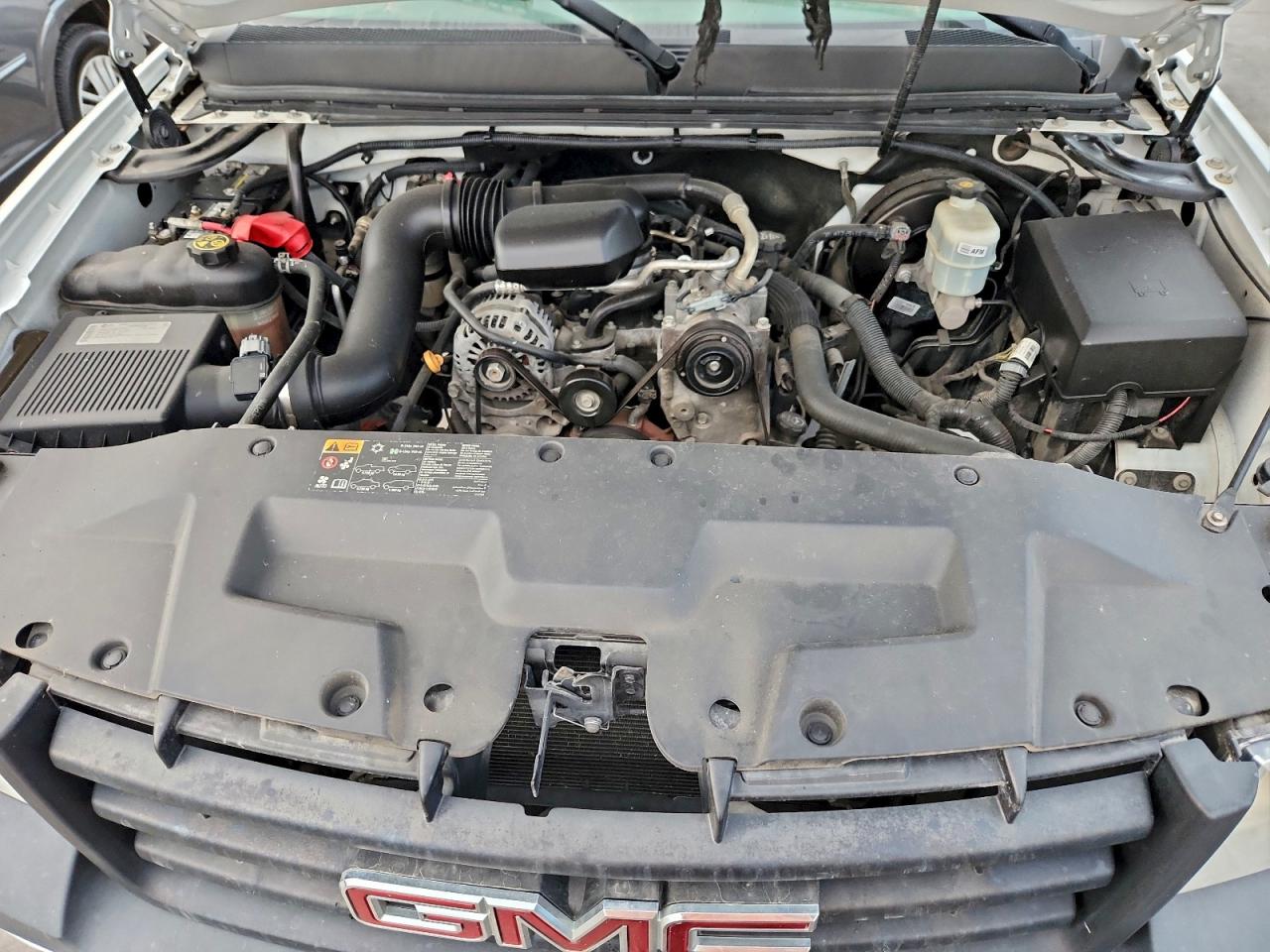 GMC Sierra C1500 Image 11