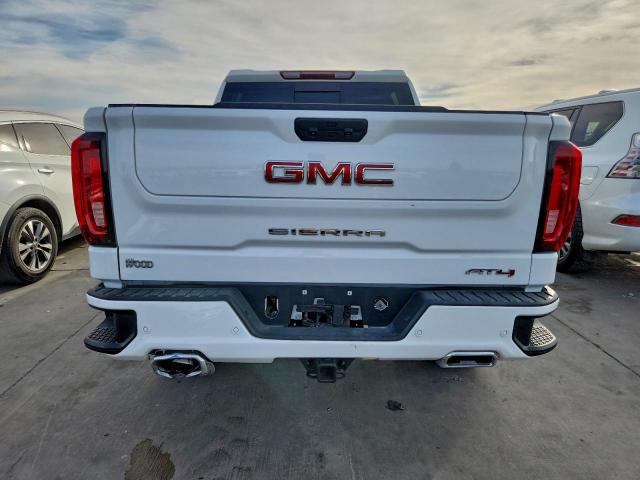 GMC Sierra K1500 At4 Image 9