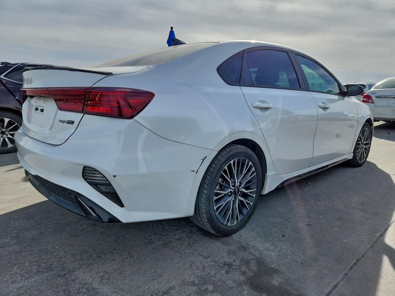 Kia Forte Gt Line Image 2