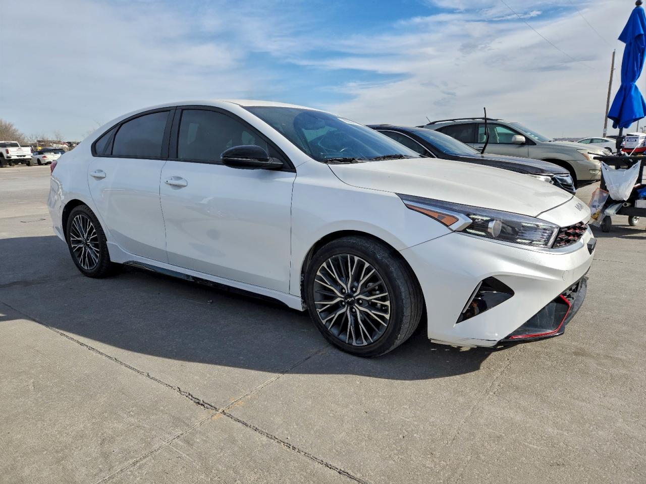 Kia Forte Gt Line Image 8