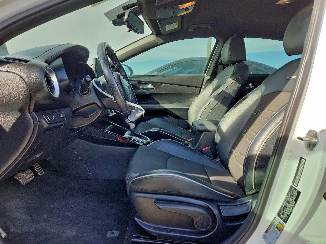 Kia Forte Gt Line Image 7