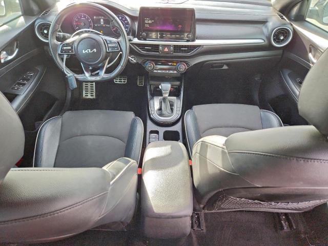 Kia Forte Gt Line Image 5